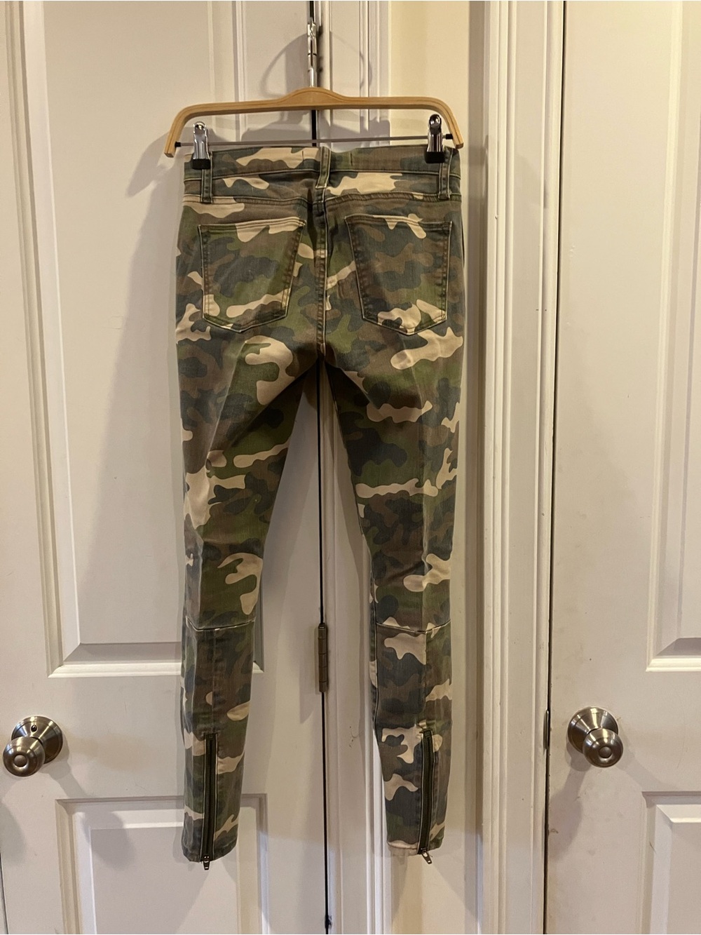 GAP True Skinny Jeans in Green and Tan Camo